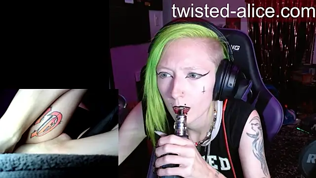 alicewonder09 online show from June 28, 2026, 3:13 am