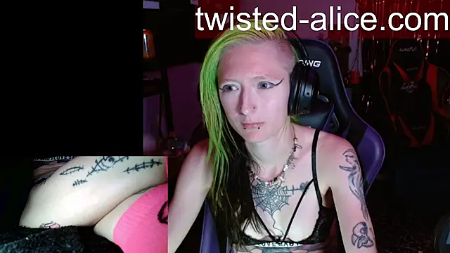 alicewonder09 online show from July 26, 2026, 3:02 am