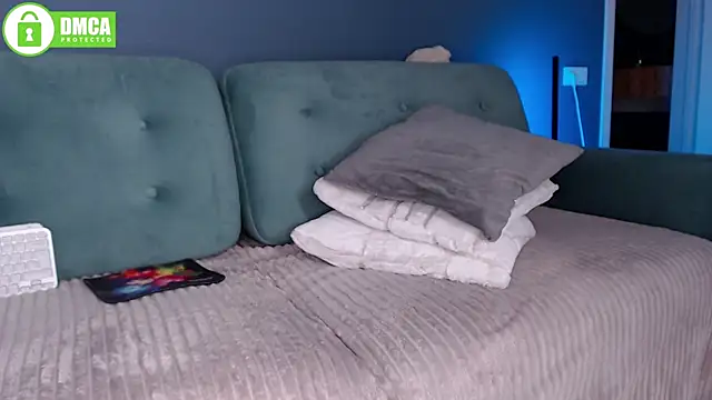 Alexperchik online show from December 14, 2024, 4:08 pm