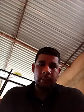 Snapshot of El-reyleon chatting on April 23, 2026, 2:19 pm El-reyleon online show from April 23, 2026, 2:19 pm