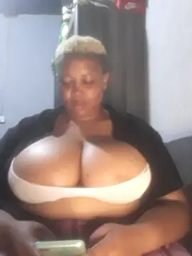 Snapshot of Sexy-queen99xx chatting on March 6, 2026, 6:58 pm Sexy-queen99xx online show from March 6, 2026, 6:58 pm