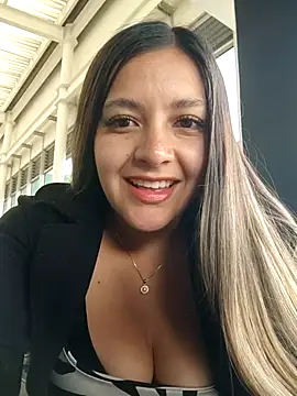 alana 69 online show from October 16, 2025, 9:45 pm