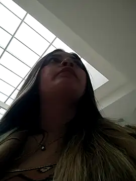 alana 69 online show from September 9, 2025, 6:28 pm