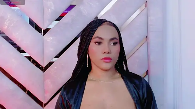 Sara Boom online show from June 17, 2026, 8:08 pm