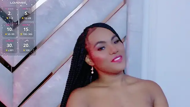 Sara Boom online show from June 18, 2026, 8:14 pm