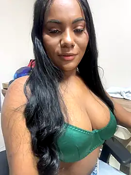 Sara Boom online show from October 11, 2025, 1:23 pm