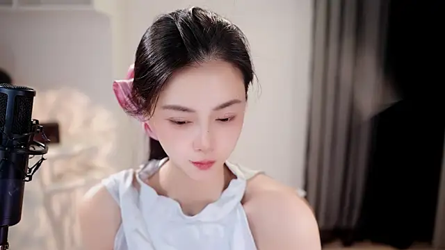 Ocean--Lili online show from June 21, 2026, 2:23 pm
