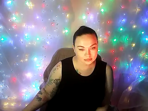 Victoria Marks online show from June 27, 2026, 10:27 pm