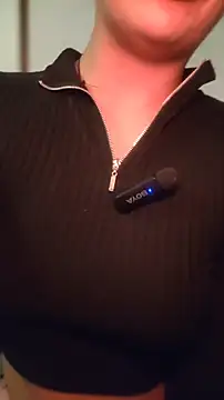 ZaraHoney online show from November 7, 2025, 7:57 am