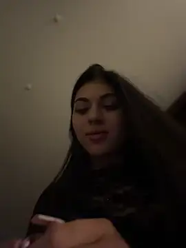 Snapshot of Sarasanders_4 chatting on March 22, 2026, 6:59 am Sarasanders 4 online show from March 22, 2026, 6:59 am