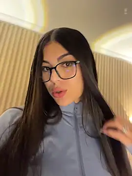 Snapshot of Sarasanders_4 chatting on March 19, 2026, 4:01 am Sarasanders 4 online show from March 19, 2026, 4:01 am