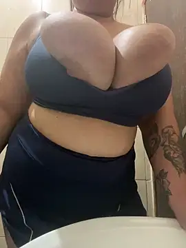 ketypeituda online show from February 8, 2026, 5:54 pm