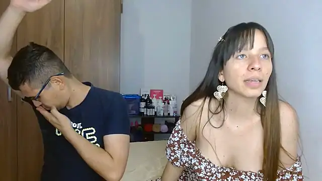 Snapshot of Isaandysex2428 chatting on June 12, 2026, 1:58 am Isaandysex2428 online show from June 12, 2026, 1:58 am