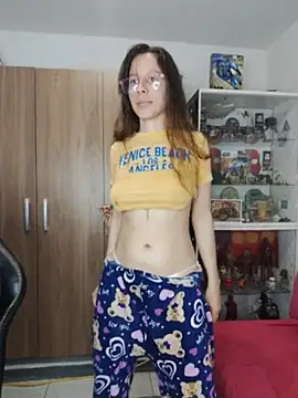 Snapshot of Isaandysex2428 chatting on April 8, 2026, 2:24 am Isaandysex2428 online show from April 8, 2026, 2:24 am