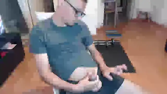 guachin hunk online show from October 9, 2025, 4:13 am