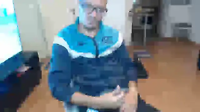 guachin hunk online show from June 5, 2026, 6:57 pm