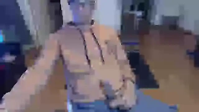 guachin hunk online show from September 30, 2025, 2:56 pm