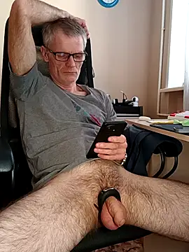 Snapshot of sergeysas chatting on April 3, 2026, 5:36 am sergeysas online show from April 3, 2026, 5:36 am