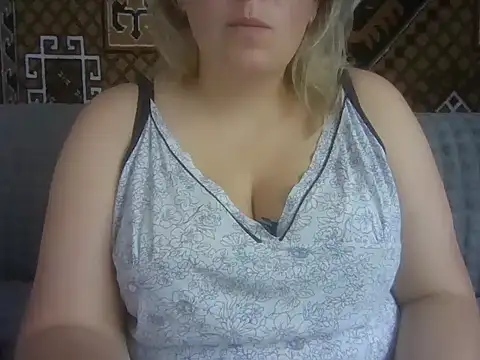 Diana Britt online show from October 5, 2025, 11:01 am