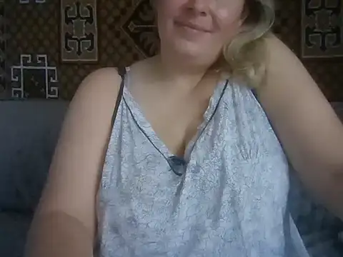 Diana Britt online show from September 30, 2025, 6:52 am