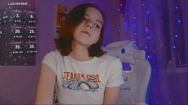 mslilunicorn online show from March 12, 2025, 6:53 pm