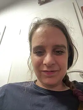 LadyChantale online show from May 11, 2026, 6:04 am