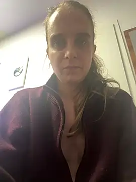 Snapshot of LadyChantale chatting on March 6, 2026, 7:03 am LadyChantale online show from March 6, 2026, 7:03 am