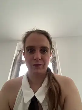 LadyChantale online show from June 17, 2026, 5:51 am