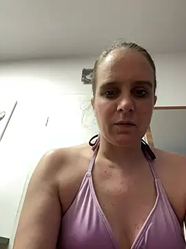 LadyChantale online show from May 6, 2026, 6:28 am