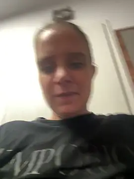 LadyChantale online show from May 16, 2026, 4:55 am