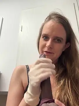 LadyChantale online show from April 29, 2026, 5:22 am