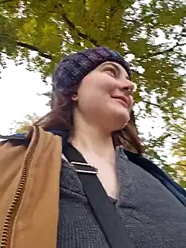 Snowbunnycake 131 online show from November 13, 2025, 1:48 pm