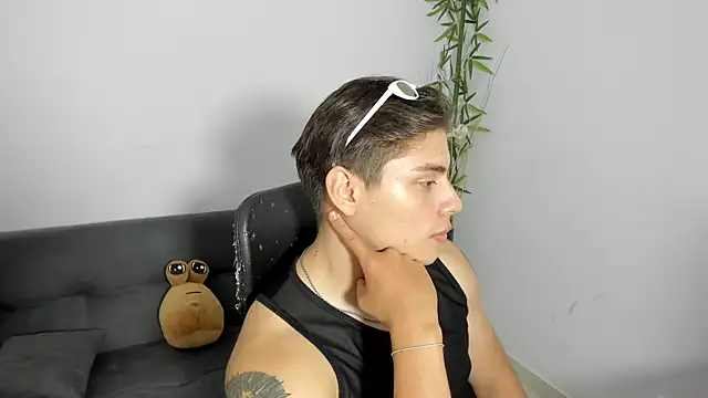 Giordano Russo online show from March 15, 2025, 5:08 am