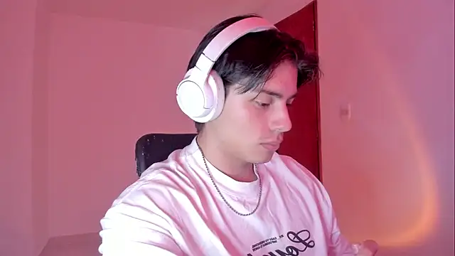 Giordano Russo online show from November 4, 2025, 8:45 pm