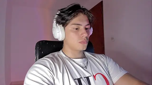 Giordano Russo online show from February 15, 2026, 9:25 pm