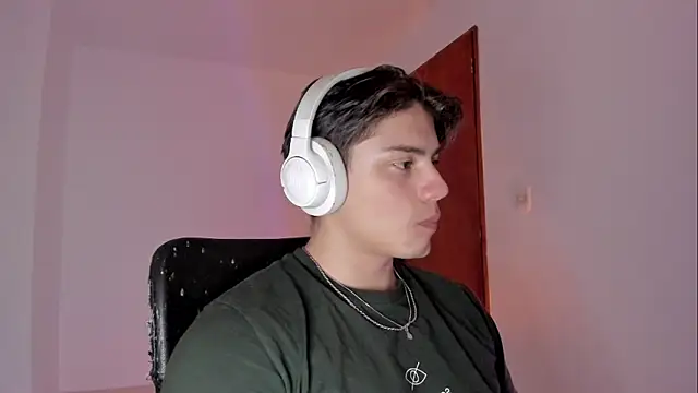 Giordano Russo online show from February 3, 2026, 8:03 pm