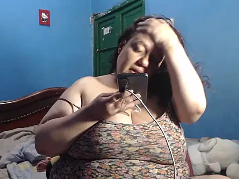 Lauren baby online show from July 2, 2026, 12:00 am