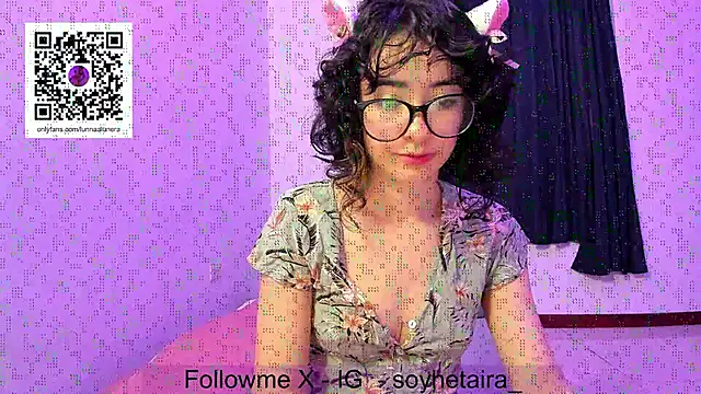  Lunnaa  online show from December 2, 2025, 1:06 am