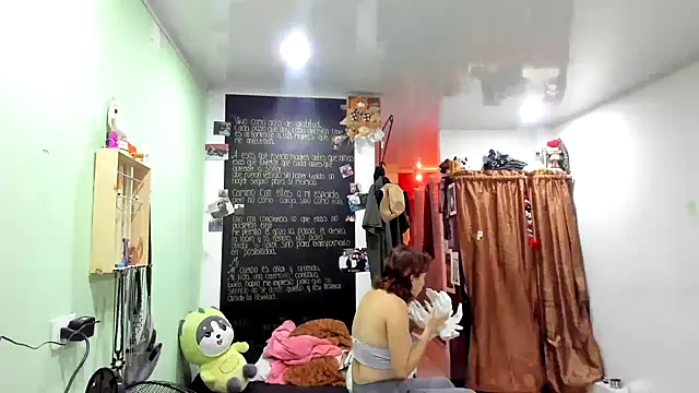 Ginger Sweetty online show from June 16, 2026, 11:16 pm