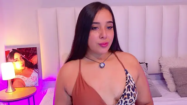 Snapshot of ValenScott1 chatting on June 13, 2026, 11:52 am ValenScott1 online show from June 13, 2026, 11:52 am