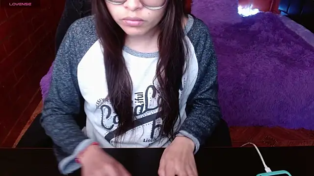 Snapshot of MidoriQuiinn chatting on June 22, 2026, 6:05 pm MidoriQuiinn online show from June 22, 2026, 6:05 pm