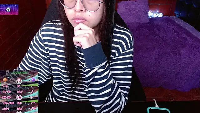 Snapshot of MidoriQuiinn chatting on June 20, 2026, 4:23 pm MidoriQuiinn online show from June 20, 2026, 4:23 pm