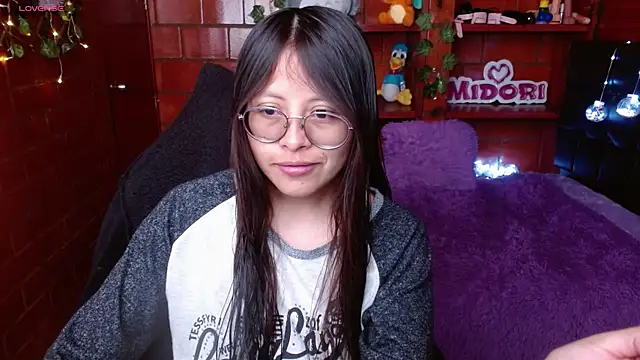 MidoriQuiinn online show from June 24, 2026, 4:05 pm