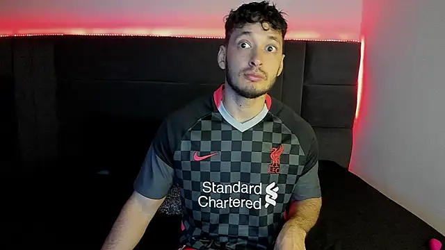 alejandro  2 online show from September 21, 2025, 1:27 pm