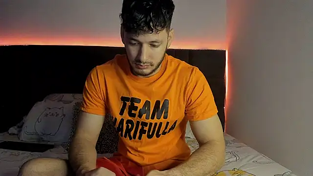 alejandro  2 online show from September 9, 2025, 3:43 pm