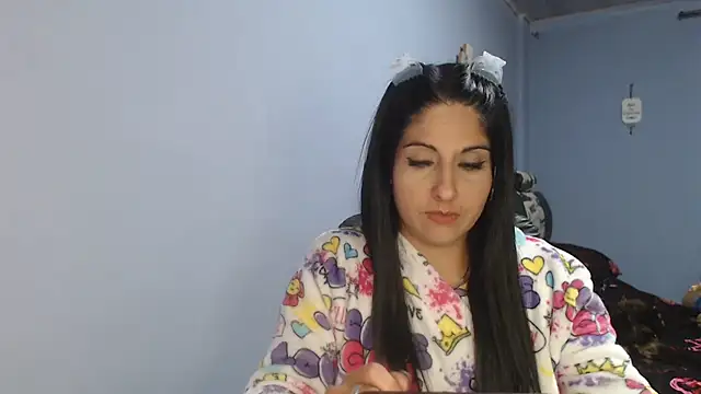 sahtlove1 online show from August 4, 2026, 1:32 am