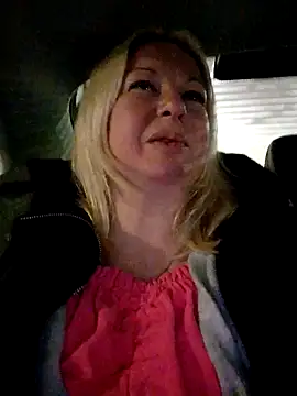 Snapshot of Arina_smiles chatting on December 14, 2024, 4:41 pm Arina smiles online show from December 14, 2024, 4:41 pm