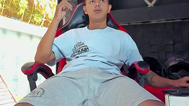 Snapshot of boy_bigcock24cm chatting on June 1, 2026, 12:27 pm boy bigcock24cm online show from June 1, 2026, 12:27 pm