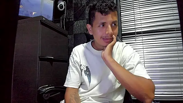 boy bigcock24cm online show from July 25, 2026, 12:07 am