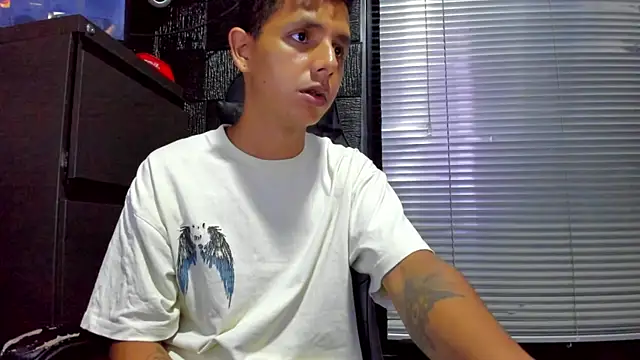 boy bigcock24cm online show from August 6, 2026, 1:11 am
